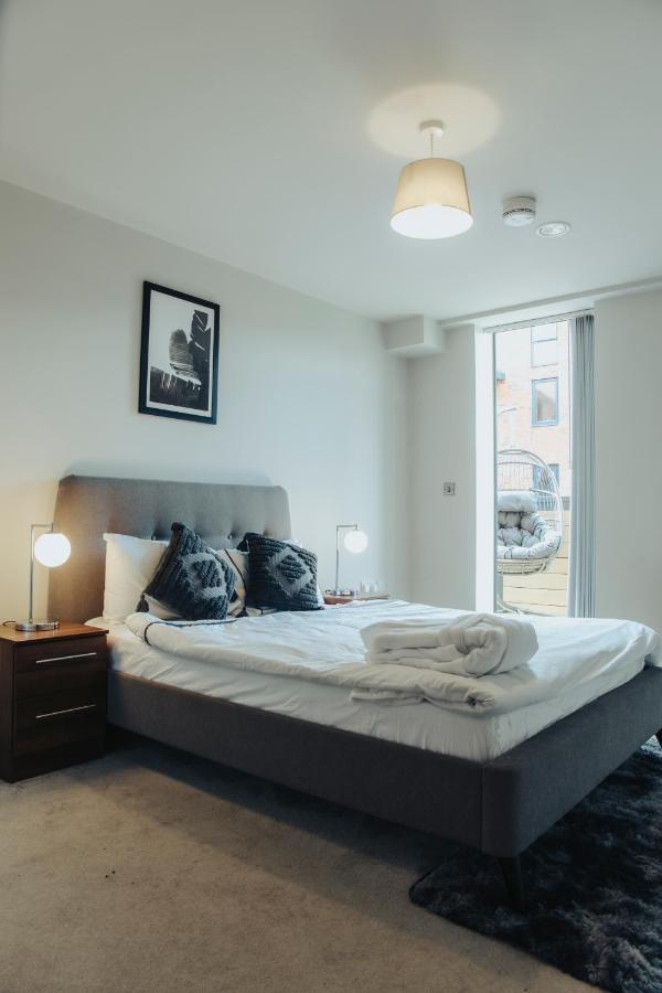 Apartment Stunning 2-bed In Center *