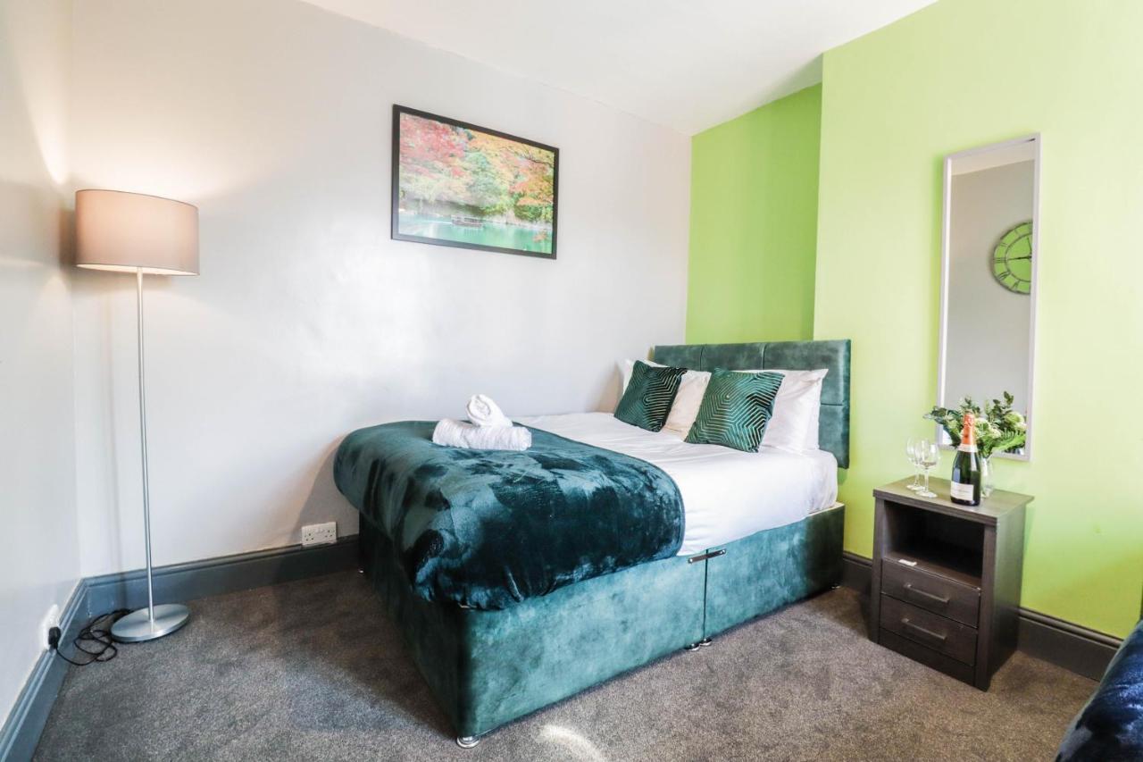 Cosy Contractor House - Free Wifi! Birmingham
