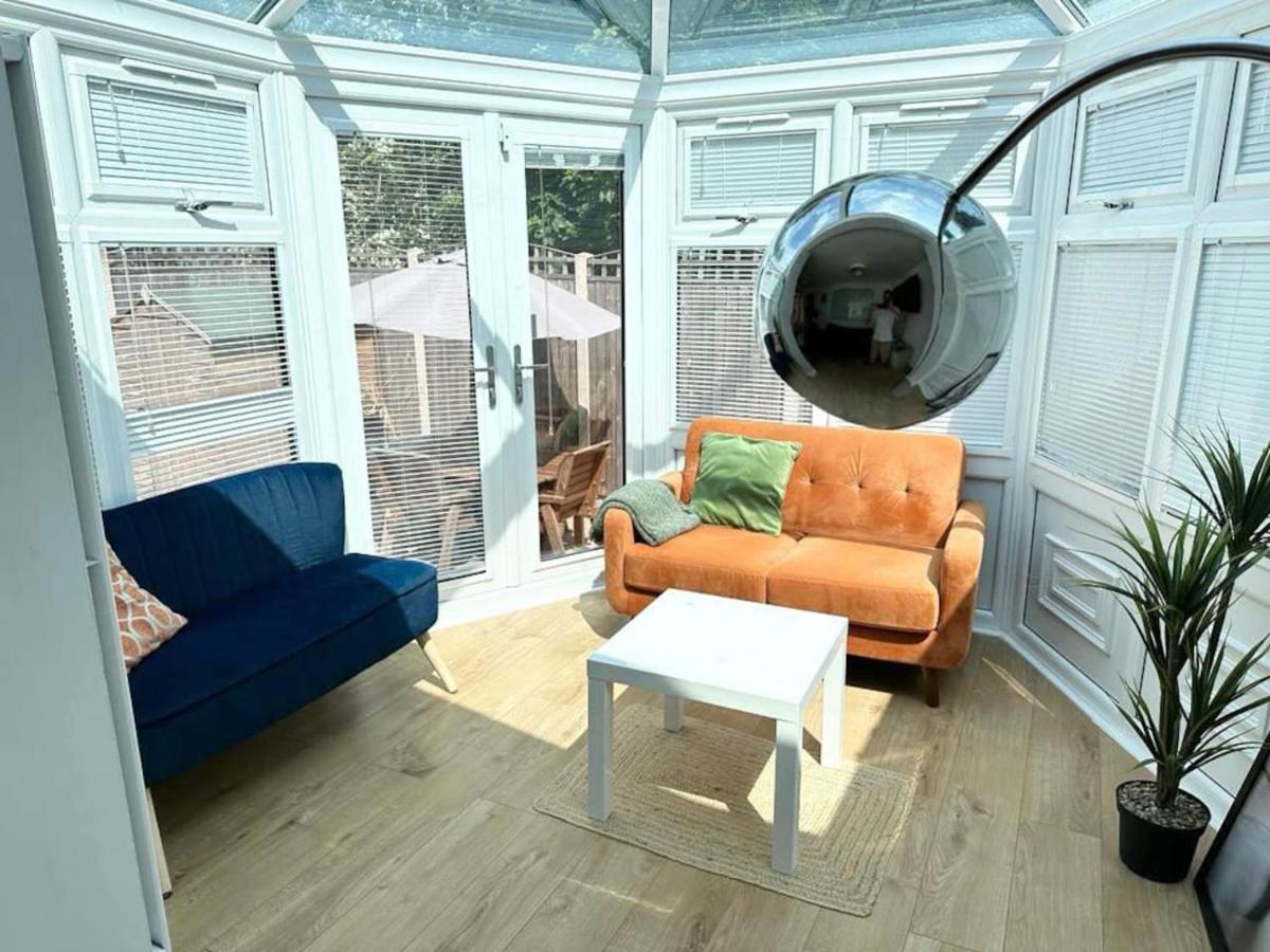 Beta House By Night Stay: Contractors Sleeps 9 *