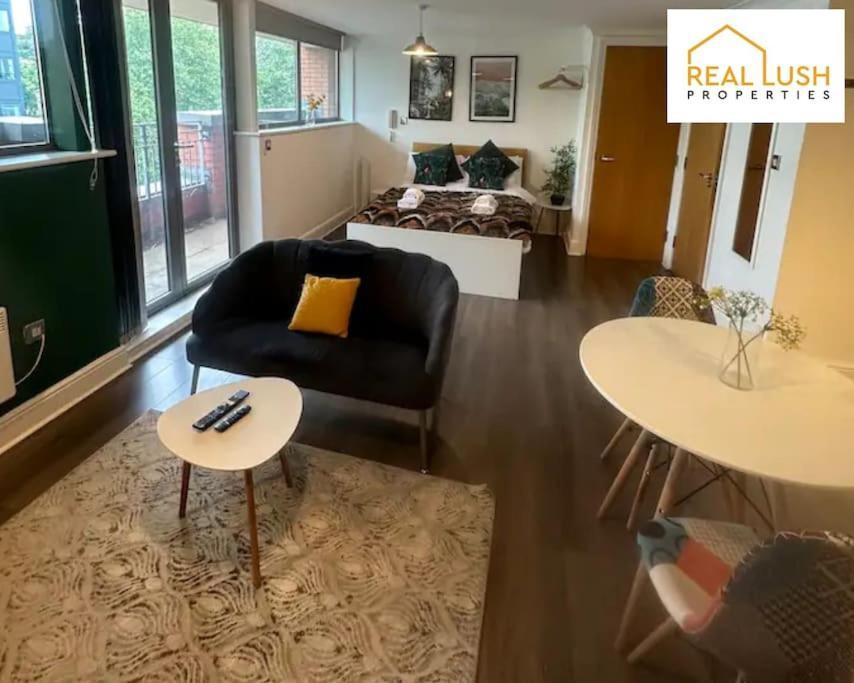 Jungle Studio, Centre Apartment Birmingham