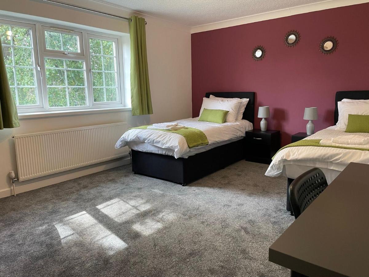 Holiday home Birch, 7 Large Bedrm, Sleeps 14 *