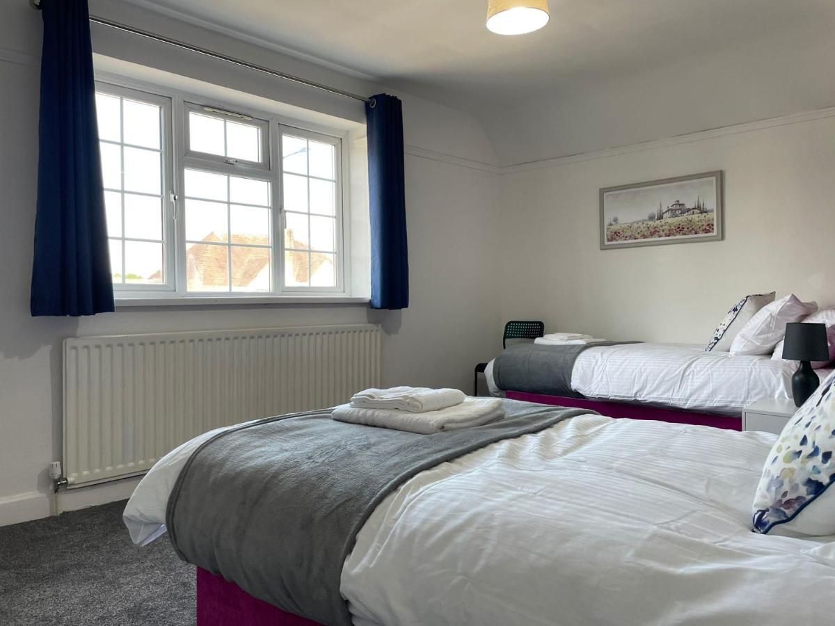 Birch, 7 Large Bedrm, Sleeps 14 *