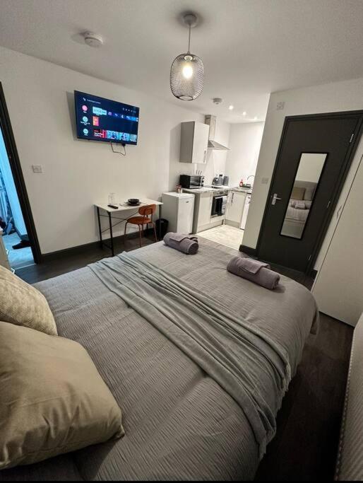 Cozy Aston Studio Birmingham