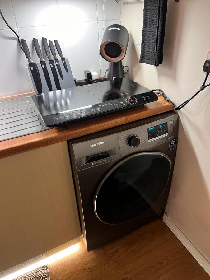 Emerald Studio Near Qe/uob Apartment *