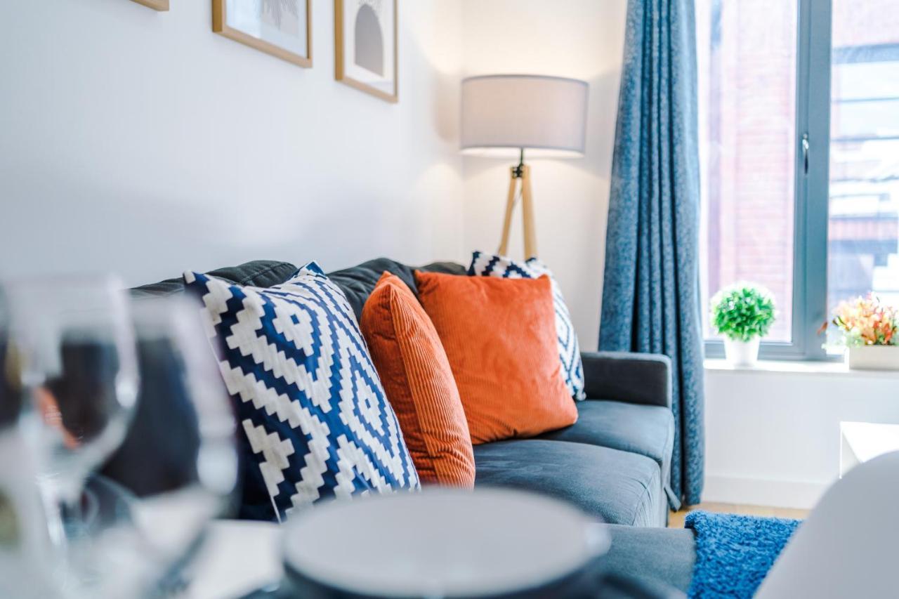 Apartment Stunning Centre By 53 Degrees In Birmingham, Ideal For Small Groups! *