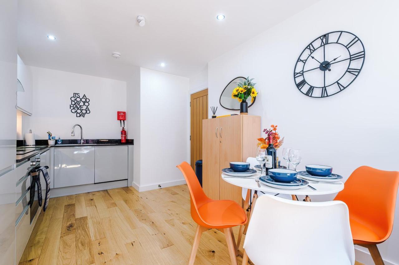 Apartment Stunning Centre By 53 Degrees In Birmingham, Ideal For Small Groups! Birmingham