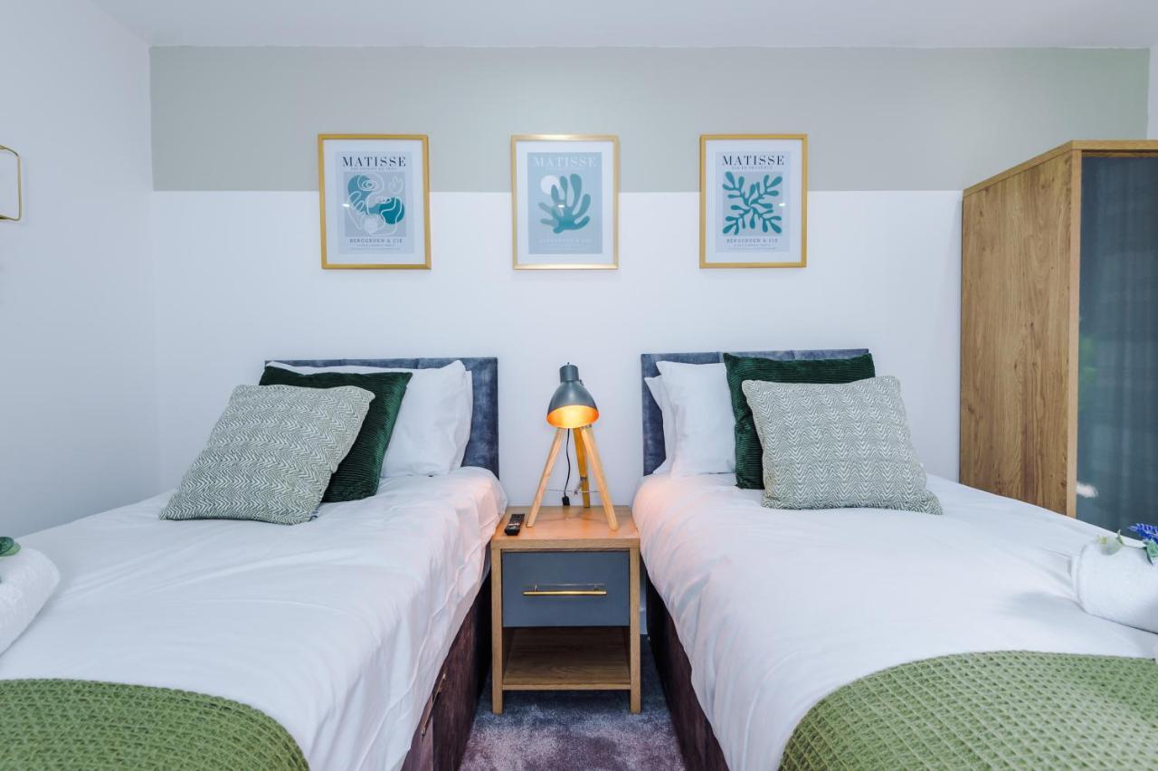 Apartment Stunning Centre By 53 Degrees In Birmingham, Ideal For Small Groups! Birmingham