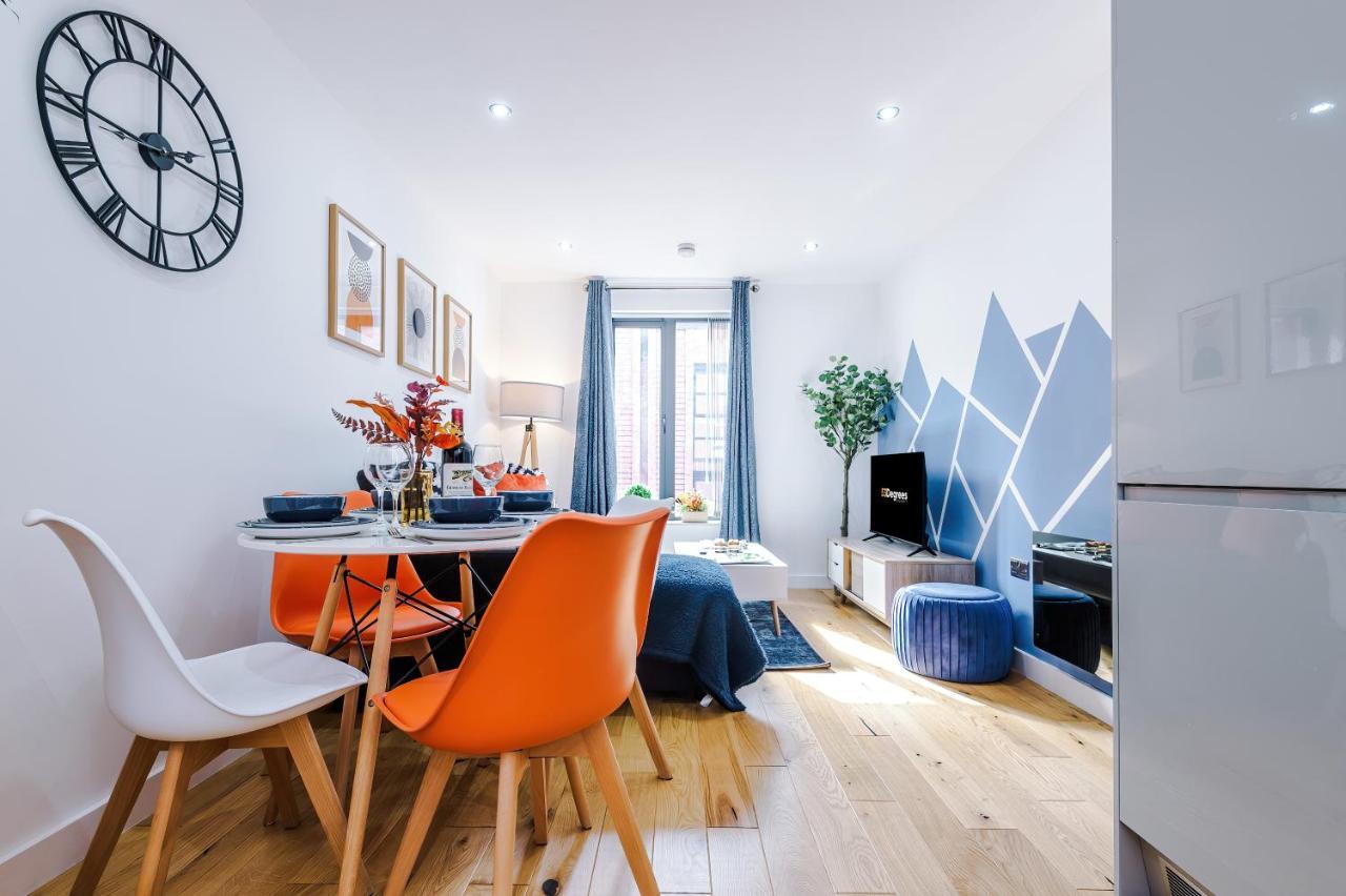 Stunning Centre By 53 Degrees In Birmingham, Ideal For Small Groups! Birmingham