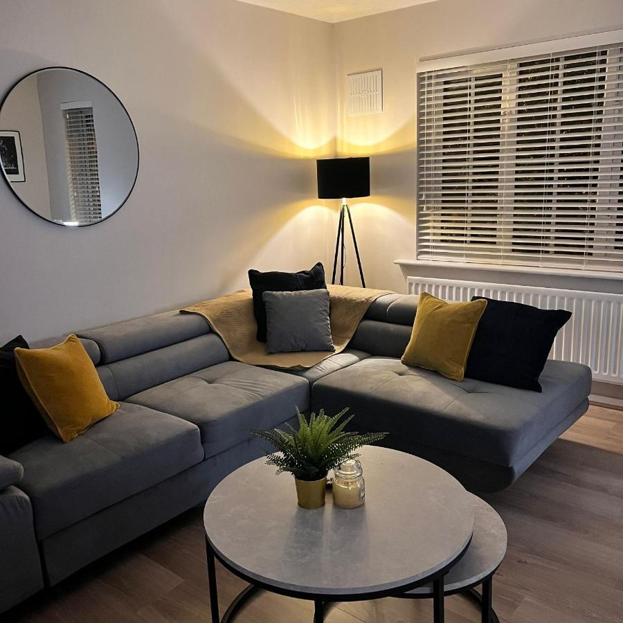 Stunning 2 Bedroom Centre With Free Parking