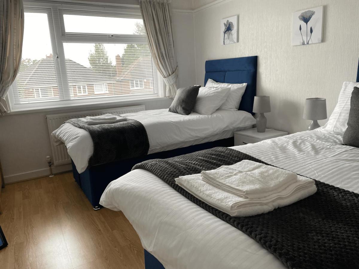 Dinizia, 2 Bedrooms, Sleeps 5 Holiday home