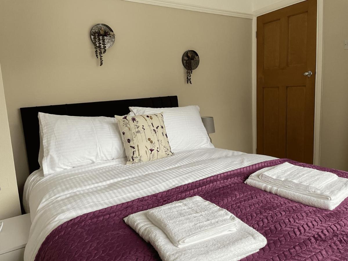 Dinizia, 2 Bedrooms, Sleeps 5