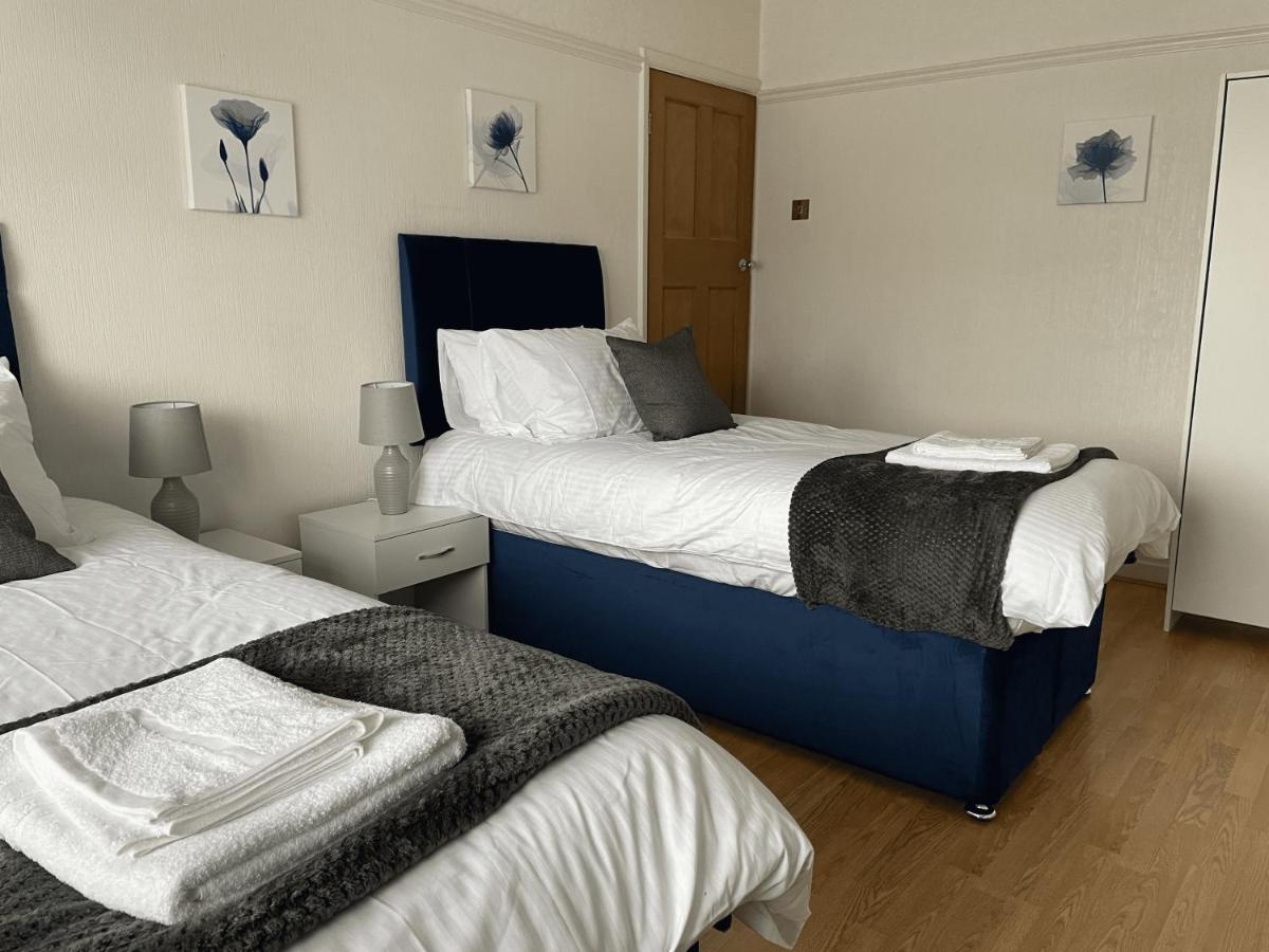 Holiday home Dinizia, 2 Bedrooms, Sleeps 5 Birmingham