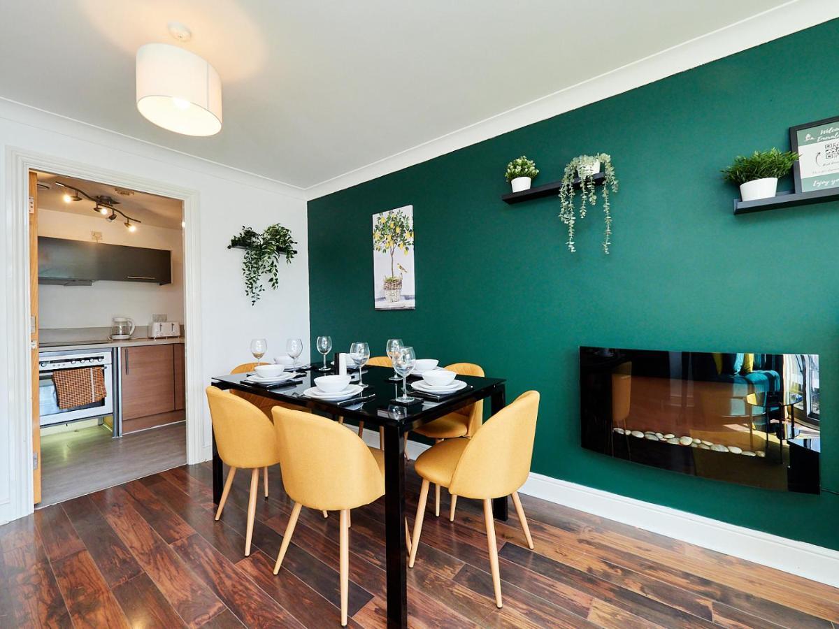 Emerald Suite - Two Story Duplex Apartment - Balcony - Contractors - Family - City Centre - Broadway Plaza - Five Ways - Sleeps 6 Apartment *