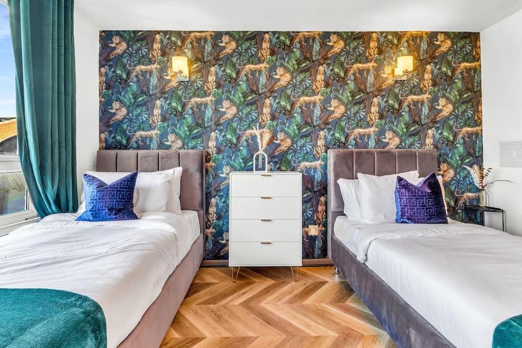 Yinmae: Spacious 4-bedroom City Centre House With Free Parking *