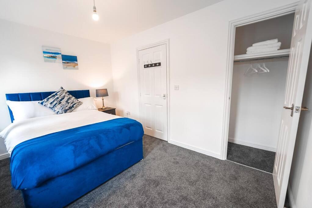 The Luxury Inn, Apartment *
