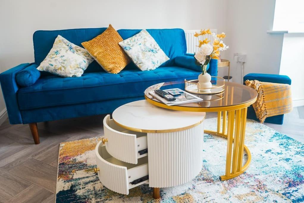 The Luxury Inn, Apartment *