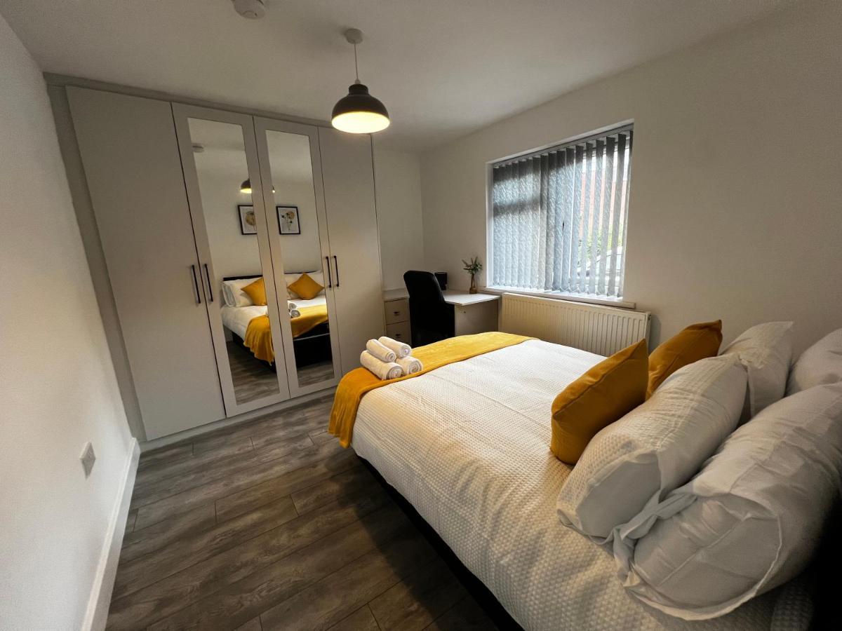 Selly Oak Near Qe And Uob - 5 Bed Ensuite - Perfect For Groups And Contractors Apartment