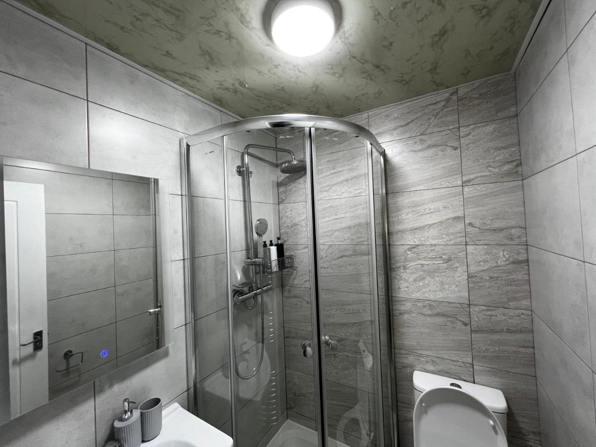 Apartment Selly Oak Near Qe And Uob - 5 Bed Ensuite - Perfect For Groups And Contractors *