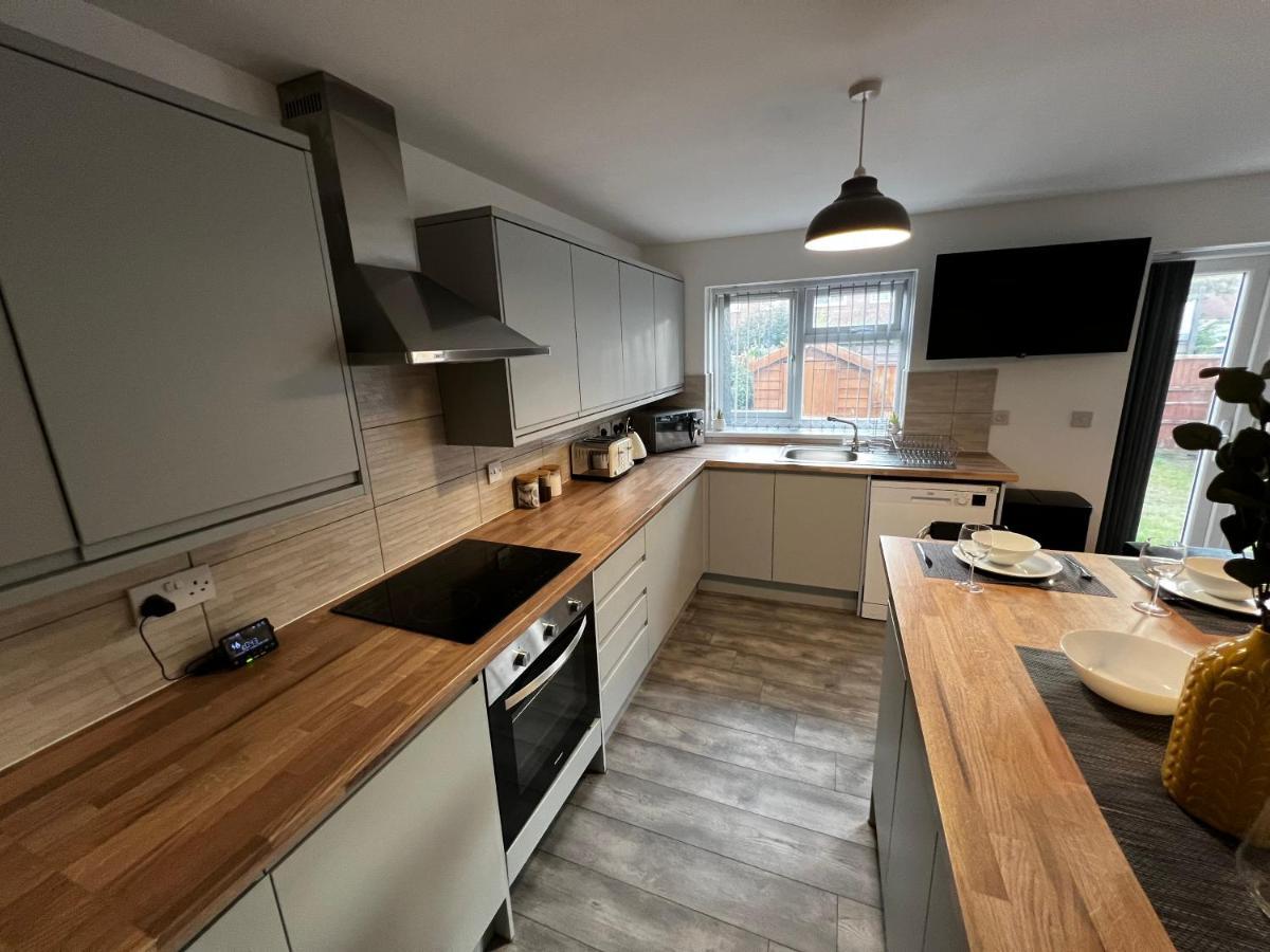 Selly Oak Near Qe And Uob - 5 Bed Ensuite - Perfect For Groups And Contractors Apartment Birmingham