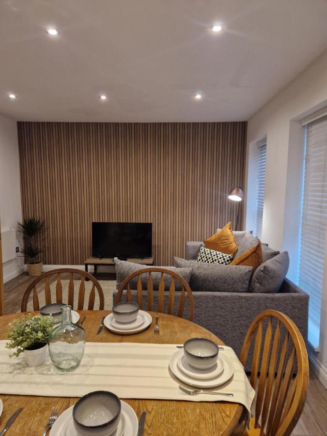 Large Jewellery Quarter - Sleeps 7! New Apartment Birmingham