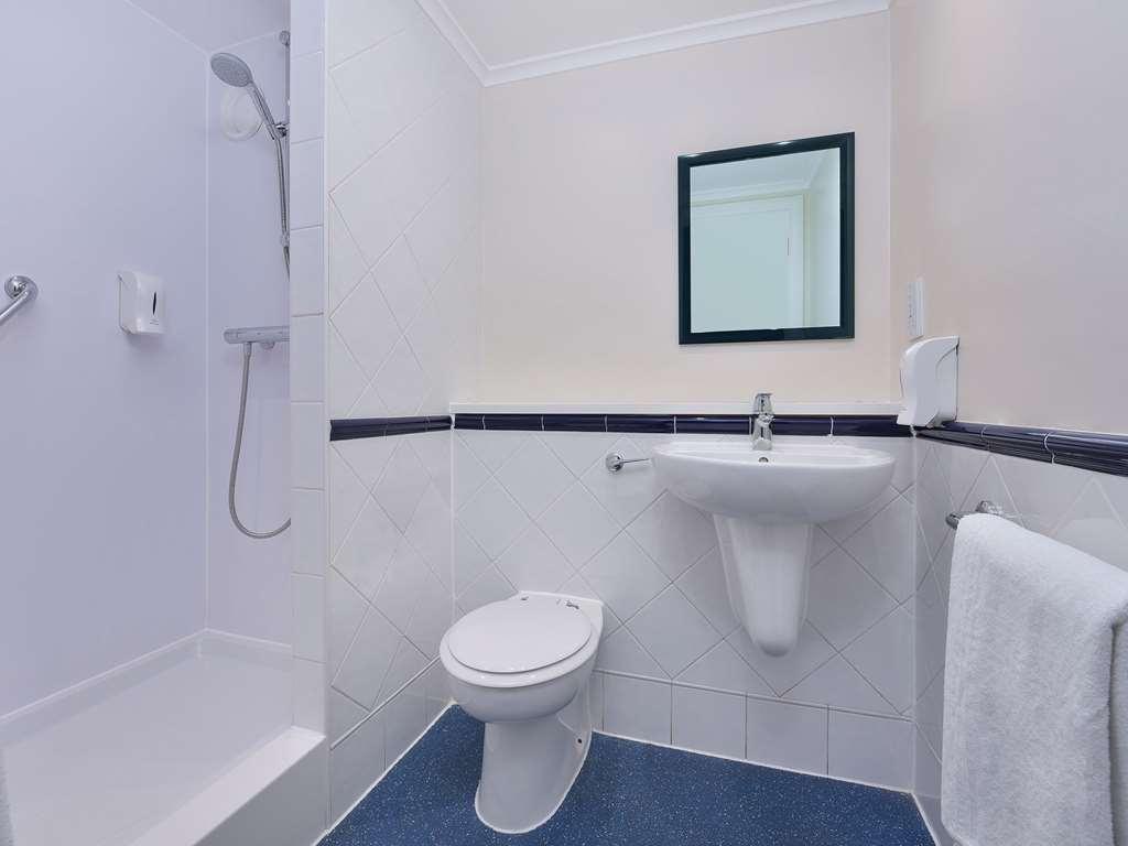 Travelodge Castle Bromwich Hotel 3*