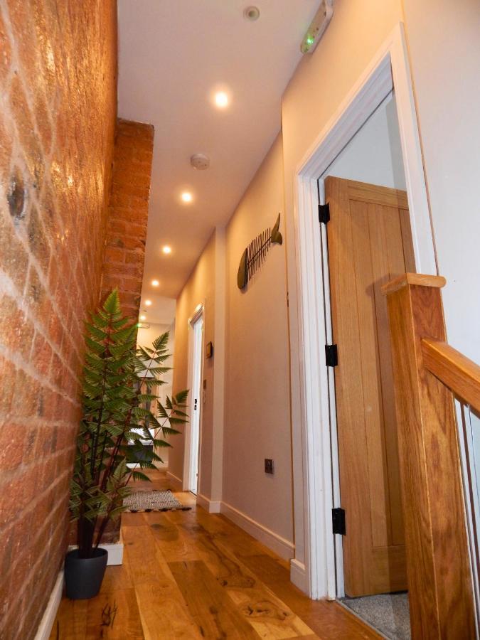Vip 3br Grade2 Luxurious Industrial House With Wood Fire, Electric Blinds And Big Cast Iron Windows In The Heart Of The Jq Holiday home