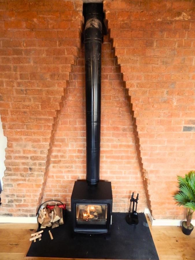 Holiday home Vip 3br Grade2 Luxurious Industrial House With Wood Fire, Electric Blinds And Big Cast Iron Windows In The Heart Of The Jq Birmingham