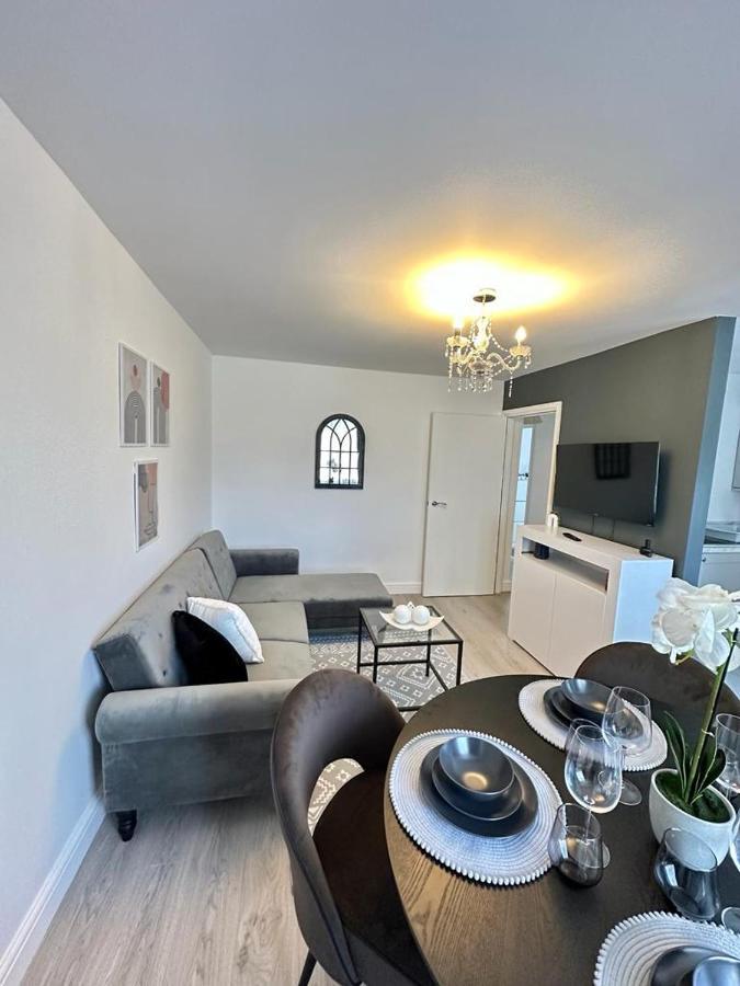 Modern And Spacious Flat * Birmingham