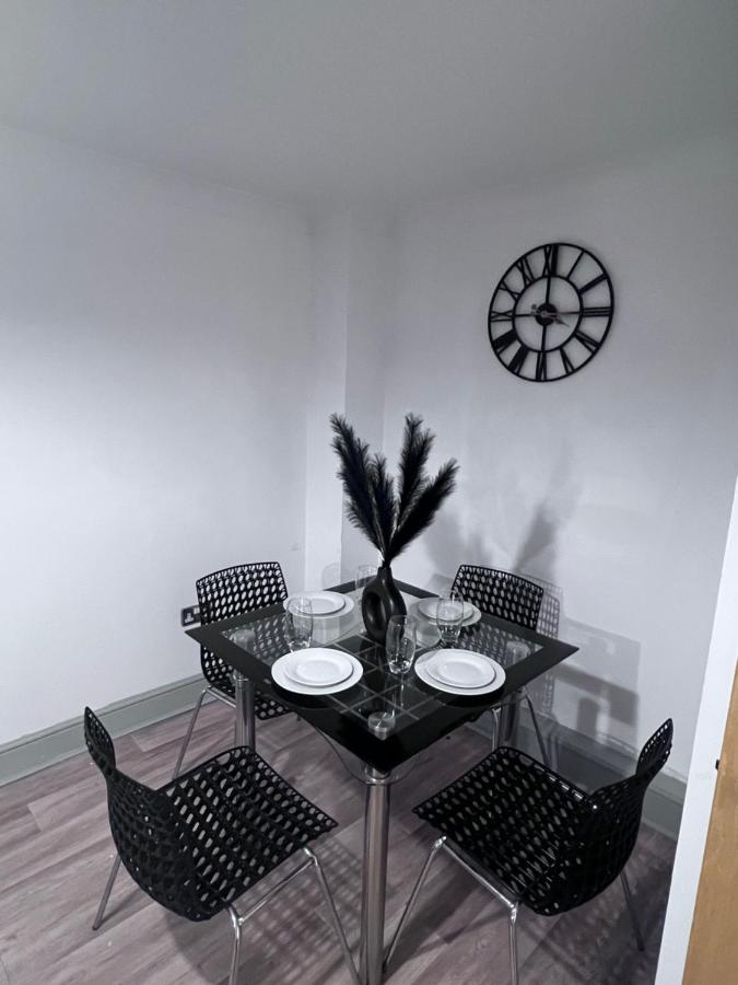 Broad Street - Balcony 1 Bedroom