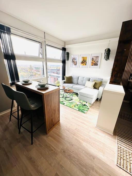 Apartment Luxury Studio The Cube City Centre