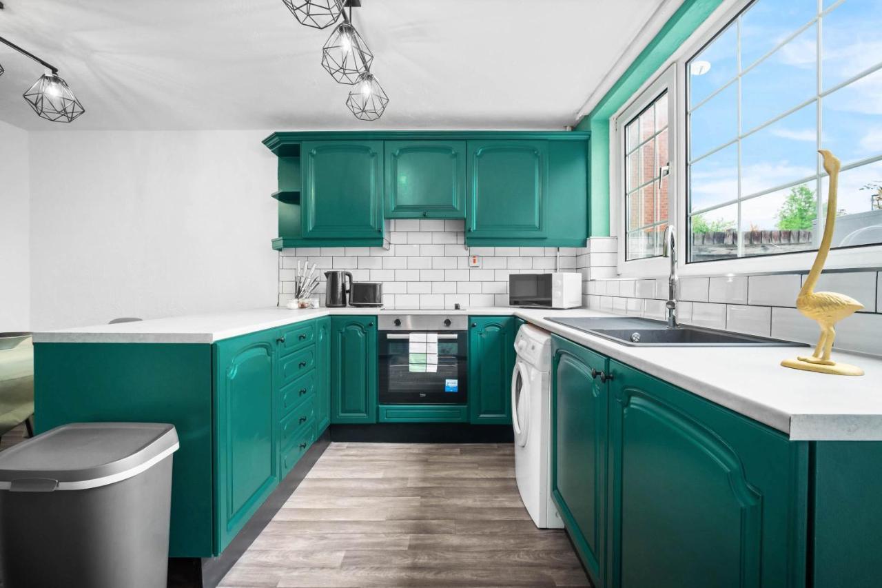 Modern 3 Bedroom For Groups Birmingham