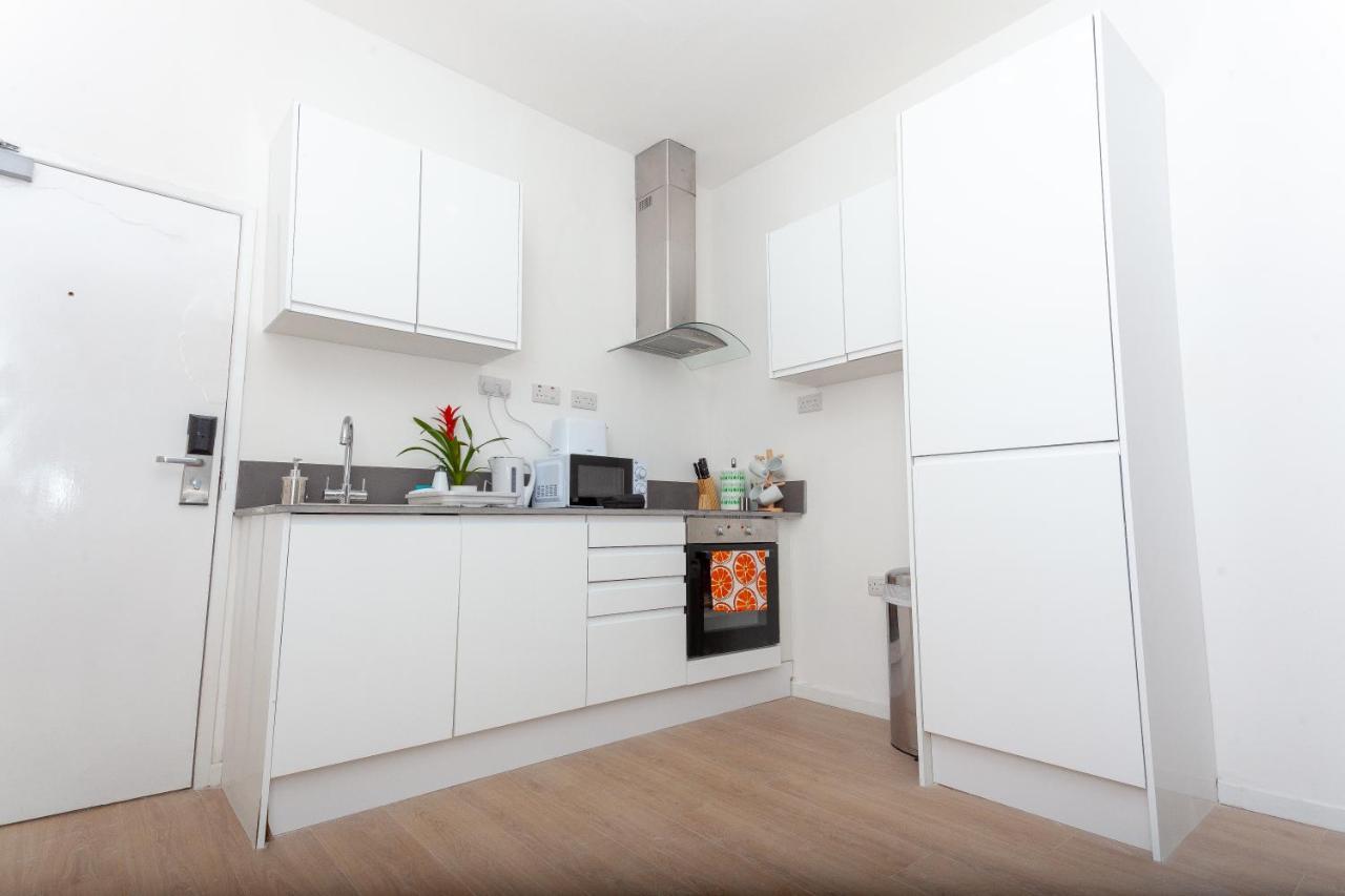One Bedroom Serviced Flat 311 * Birmingham