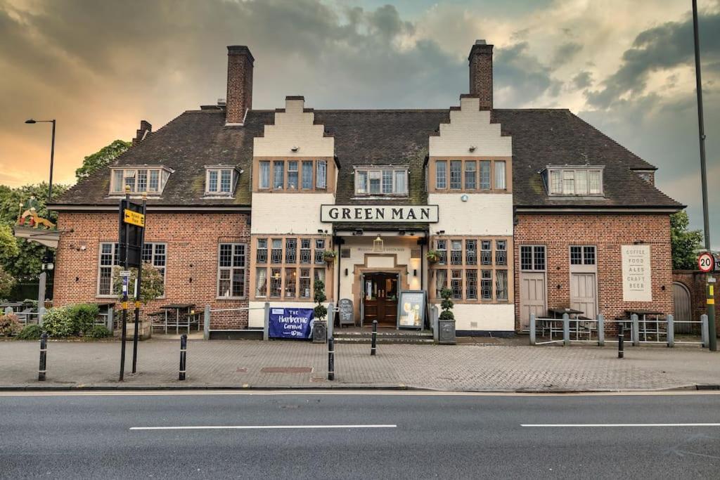 The Gable End House On Harborne High Street * Birmingham