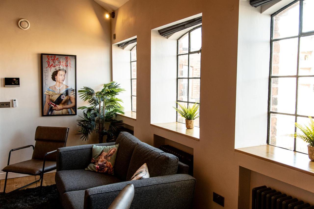 Vip 3br Grade2 Luxurious Industrial House With Wood Fire, Electric Blinds And Big Cast Iron Windows In The Heart Of The Jq Holiday home