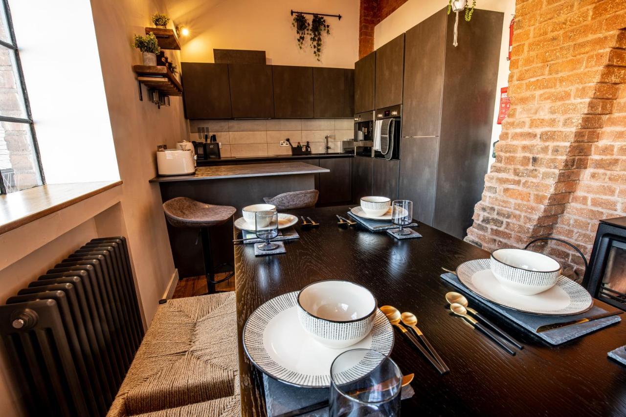 Vip 3br Grade2 Luxurious Industrial House With Wood Fire, Electric Blinds And Big Cast Iron Windows In The Heart Of The Jq