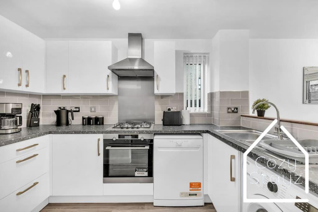 Newly Stunning Centre By Cozy Stayz * Birmingham