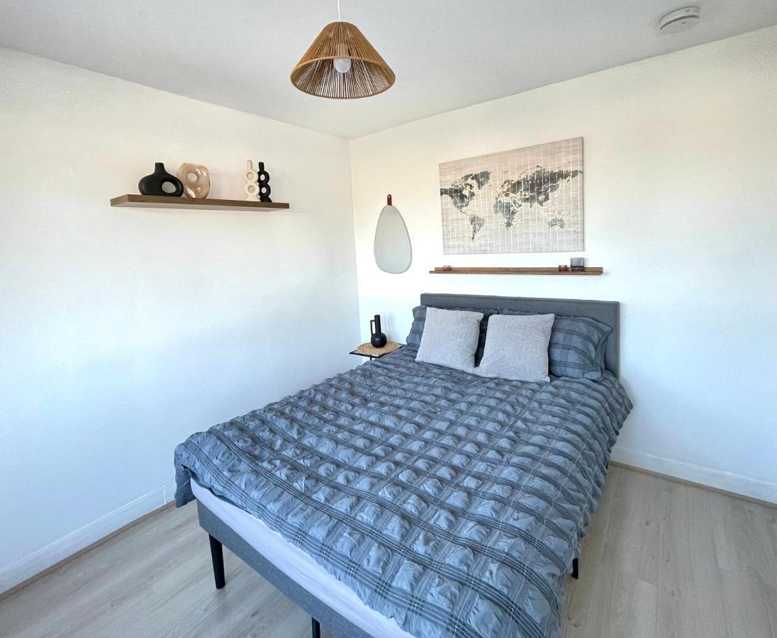 Chic Retreat: 2-bed 1 Ensuite Oasis Birmingham