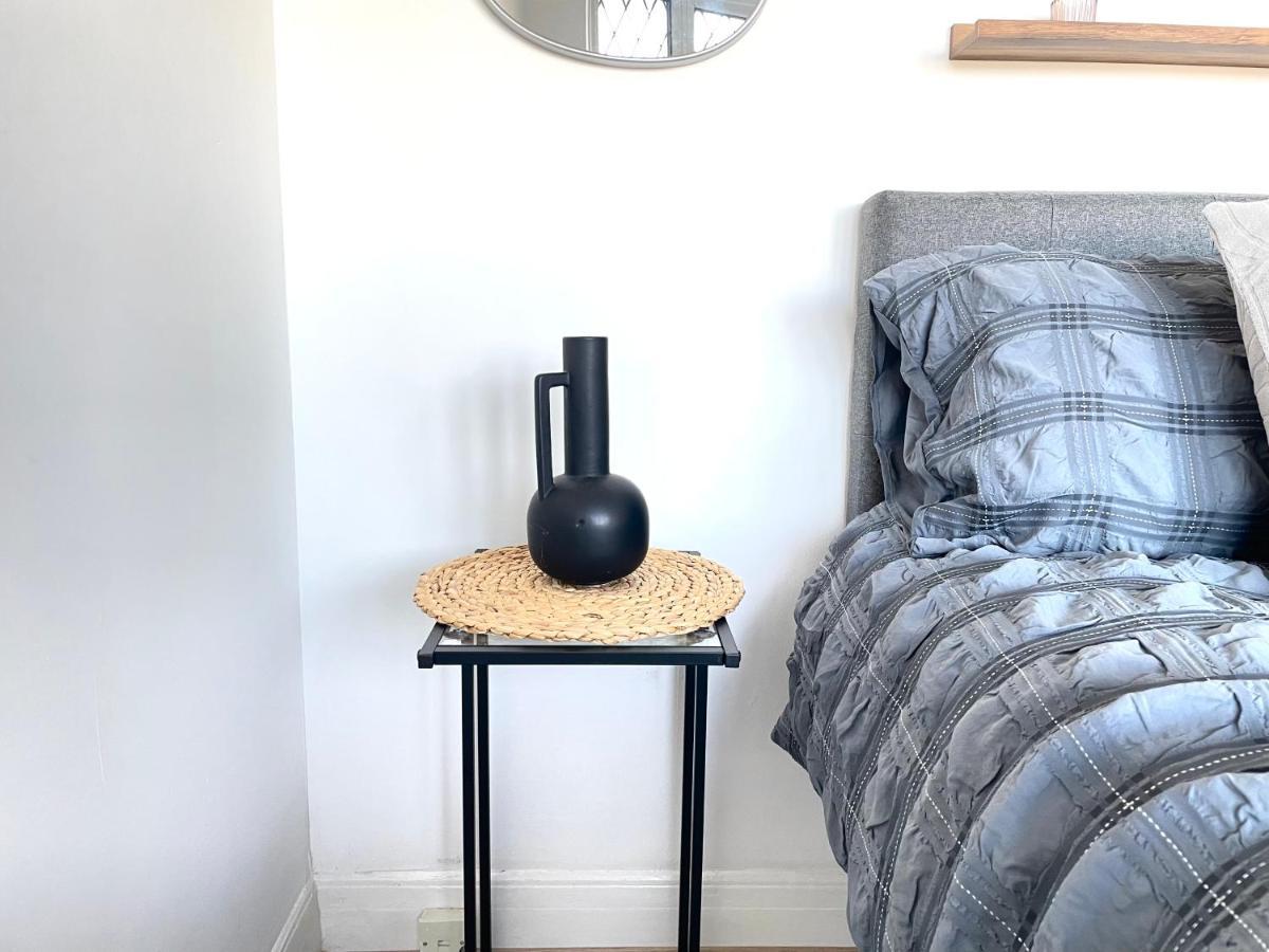 Chic Retreat: 2-bed 1 Ensuite Oasis *