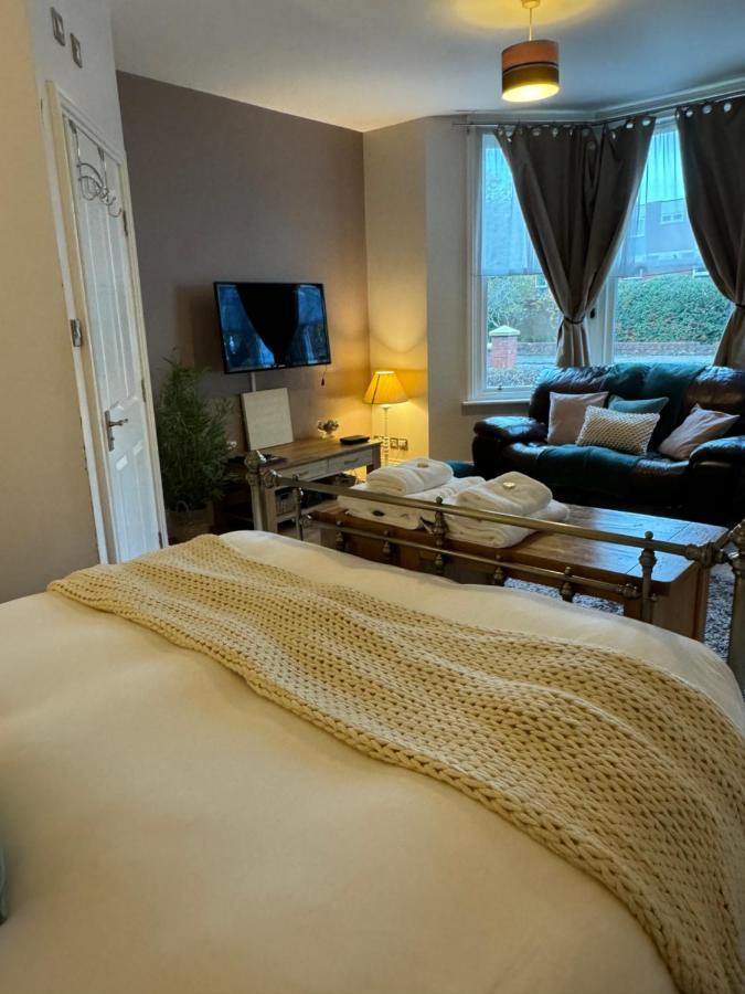 Apartment The Emerald Suite, *