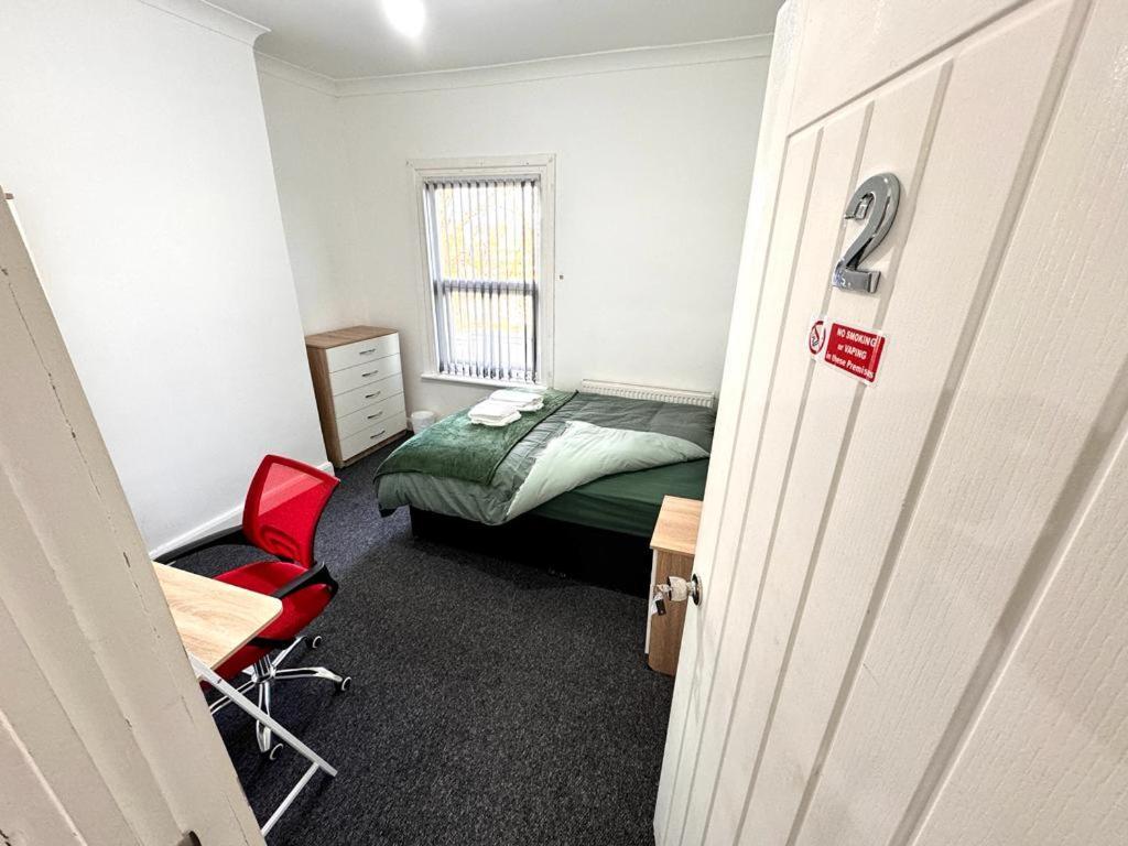 Three Rose Manor At Warwick Road Near Airport Birmingham