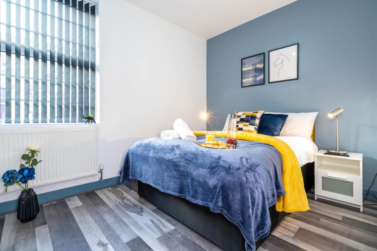 Sky One Bedroom Modern 4 * Birmingham