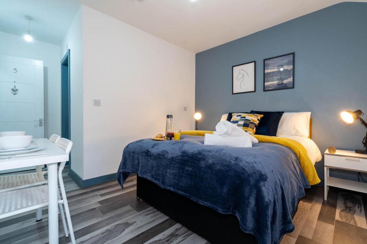 Apartment Sky One Bedroom Modern 6 *