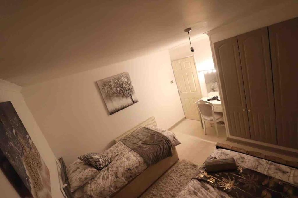 Apartment Unique Two Bedroom