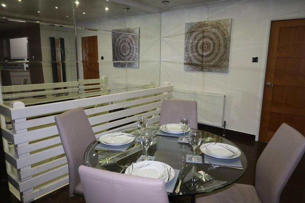 Unique Two Bedroom Apartment