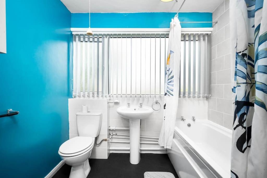 Jlr,nec,b'ham Airport,entire House,wi-fi,netflix Birmingham
