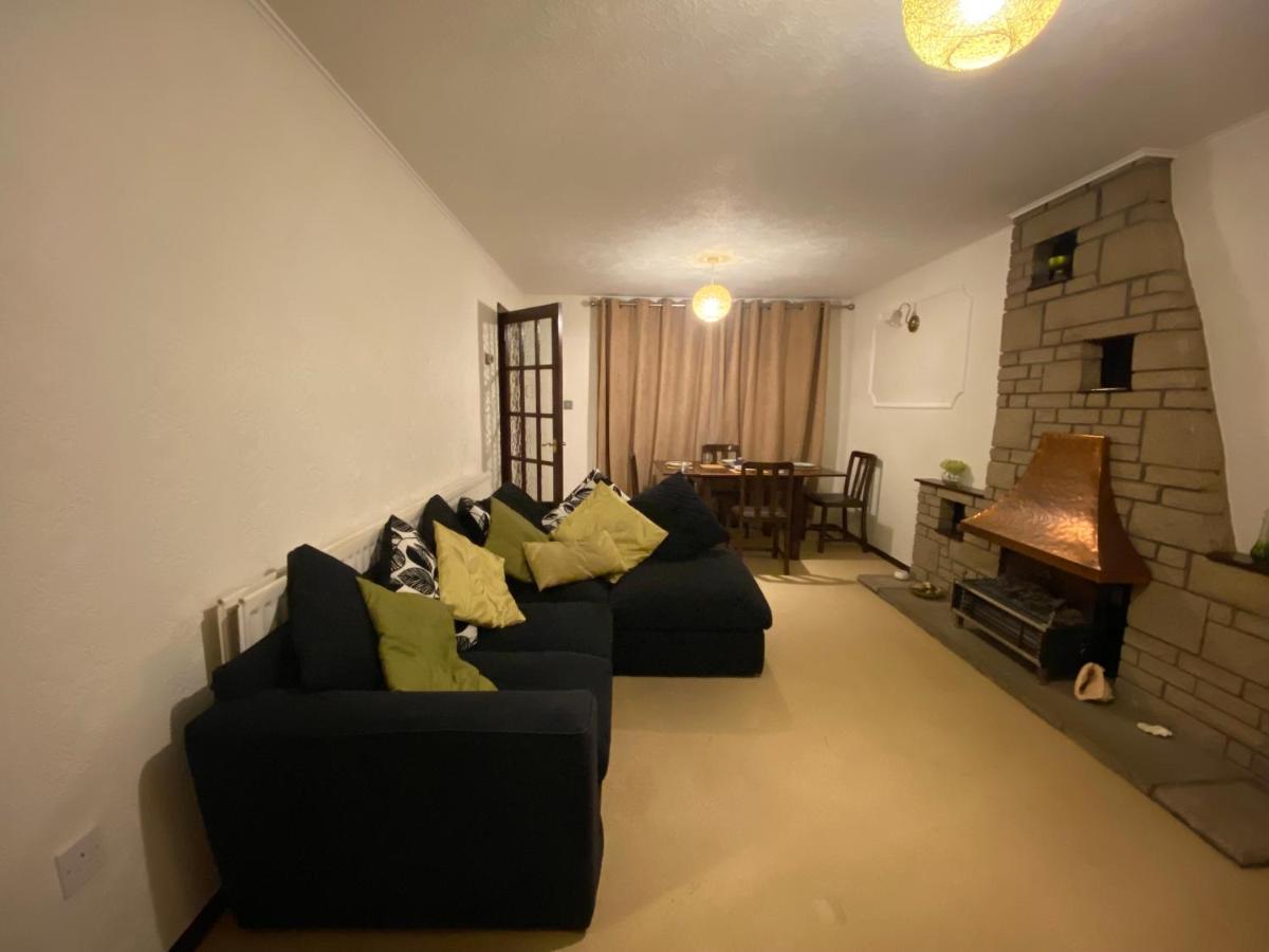 Holiday home Serene 4br In Harborne Close To Qe Hospital, Harborne Centre *