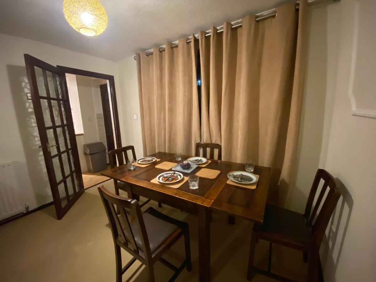 Serene 4br In Harborne Close To Qe Hospital, Harborne Centre