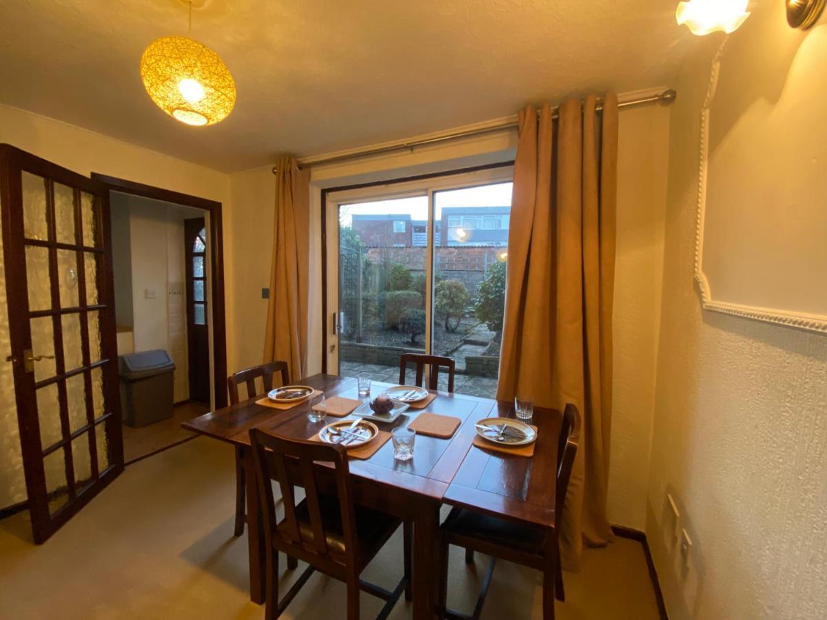 Holiday home Serene 4br In Harborne Close To Qe Hospital, Harborne Centre *
