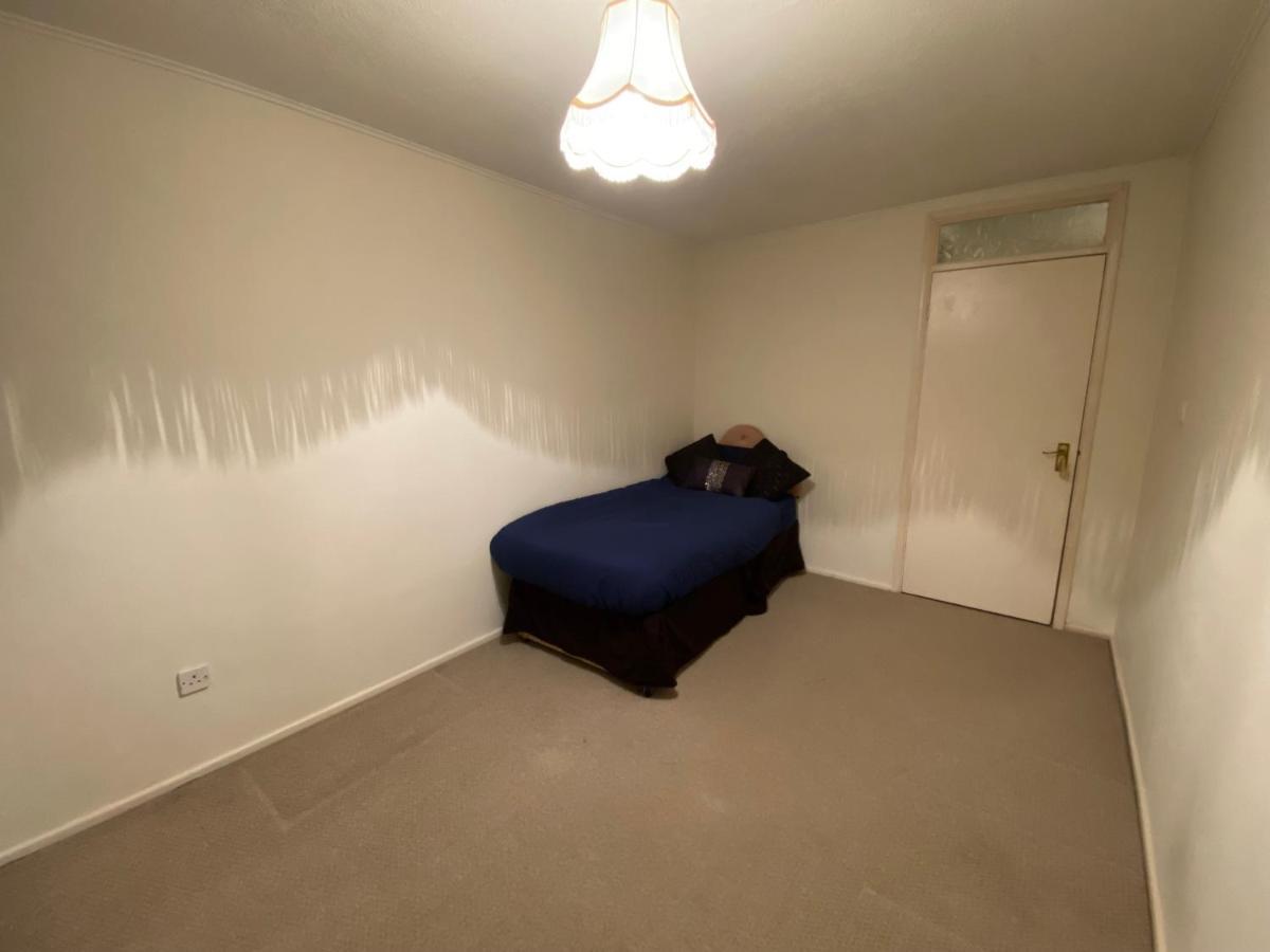 Serene 4br In Harborne Close To Qe Hospital, Harborne Centre