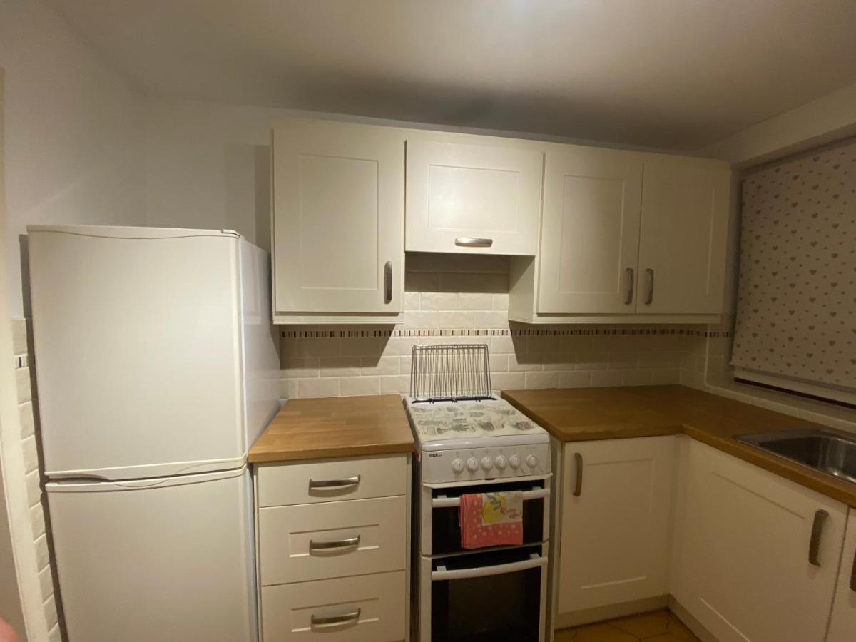 Serene 4br In Harborne Close To Qe Hospital, Harborne Centre